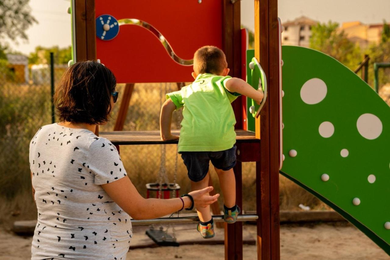 Slow Life Camping Venta Del Moro Ngoại thất bức ảnh