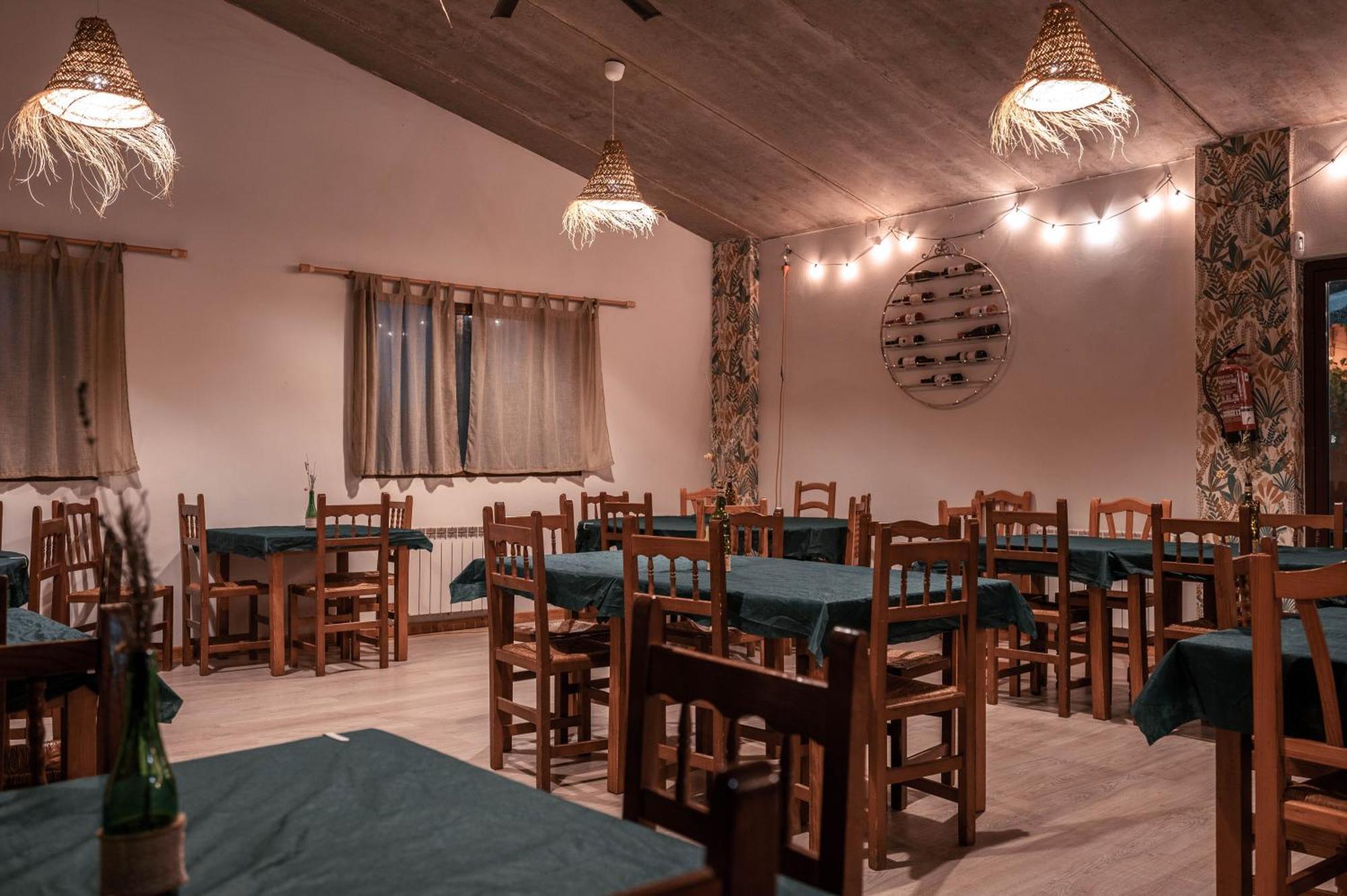 Slow Life Camping Venta Del Moro Ngoại thất bức ảnh
